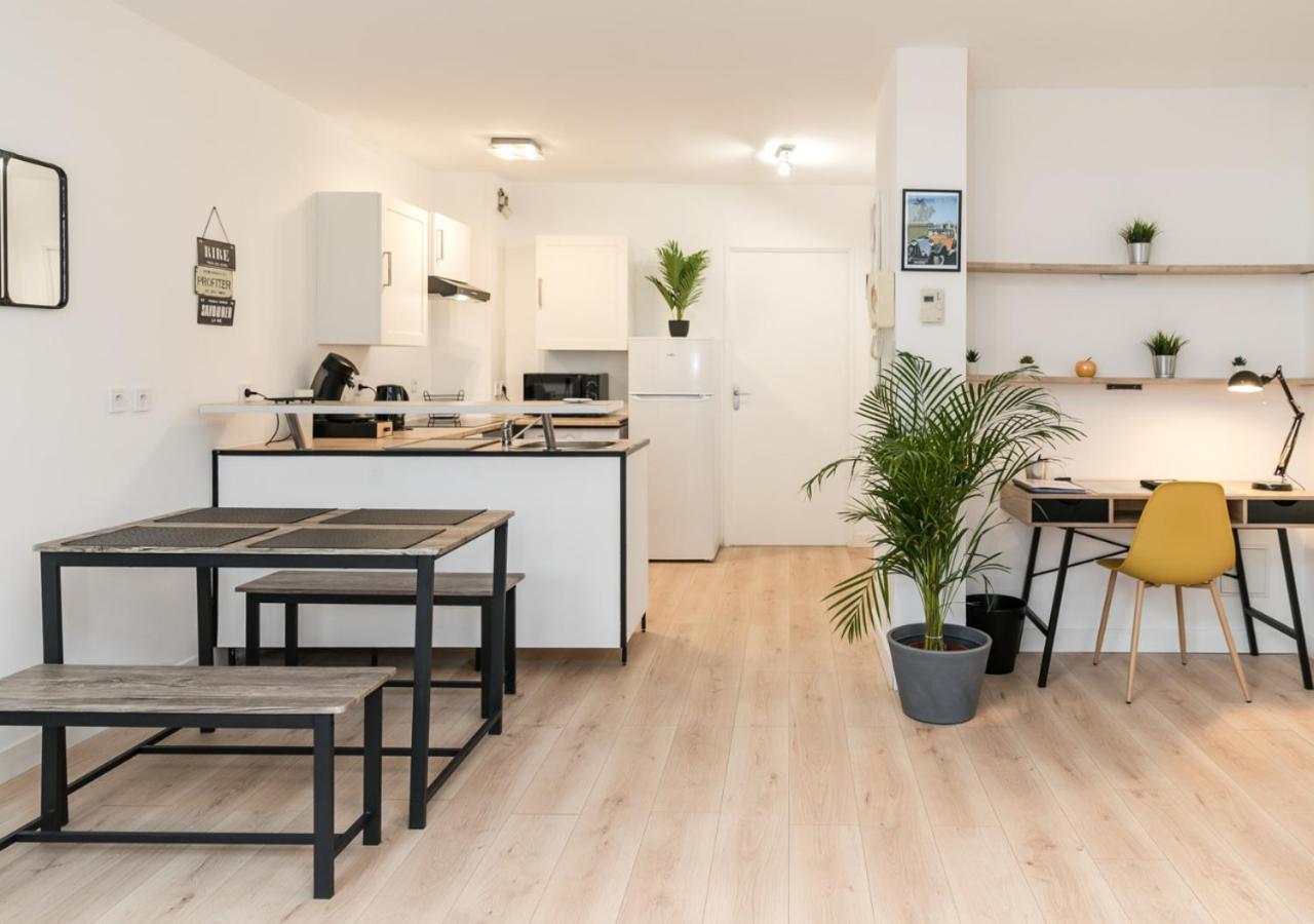 "Le Roll'S" - 1 Chambre - 5 Couchages - Calme - Terrasse - Parking Prive Tours Exterior foto